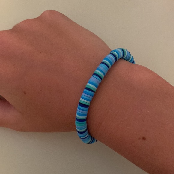 Today I am selling a claybead bracelet - Picture 3 of 3